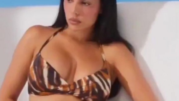 当年乔治娜拍的广告内容有点炸裂，没想到乔治娜竟然如此通透~