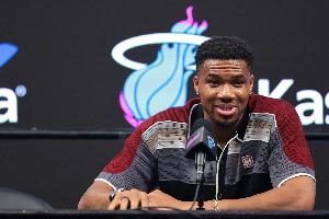 美记：字母哥稳居NBA前五 他上场就能打爆对手